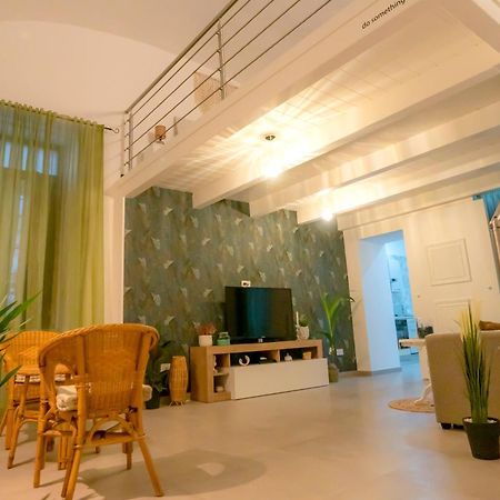 לינה וארוחת בוקר טורה אנונציאטה Palazzo Del Vescovo מראה חיצוני תמונה